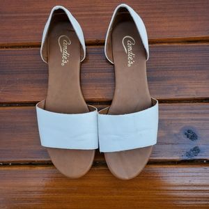 Size 8 Candie's flats